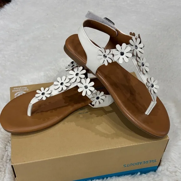 Thereabouts ,Size3 (Girl)White Floral Sandals - Picture 10 of 17